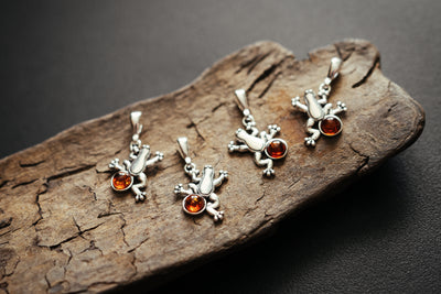 Silver Frog Pendant with Baltic Amber