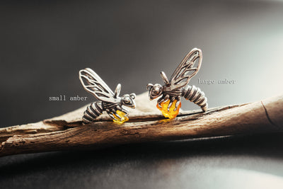 Buzzing Beauty - Silver Bee Pendant with Natural Baltic Amber