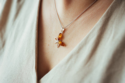 Magic Wings - Silver Dragonfly Pendant with Baltic Amber