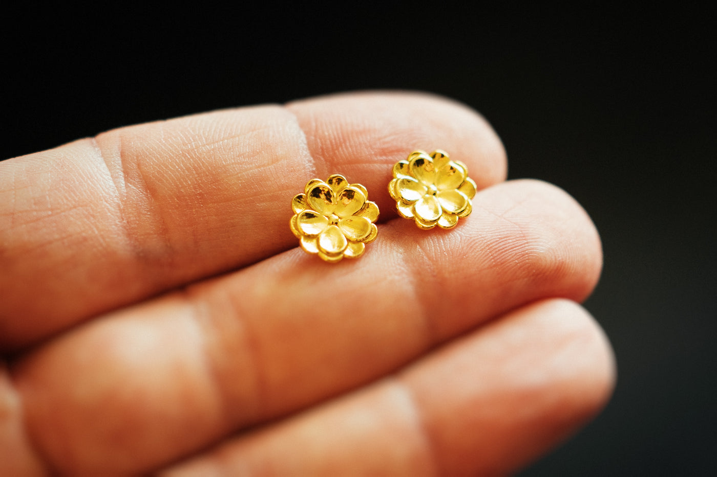 Floral boho style earrings.