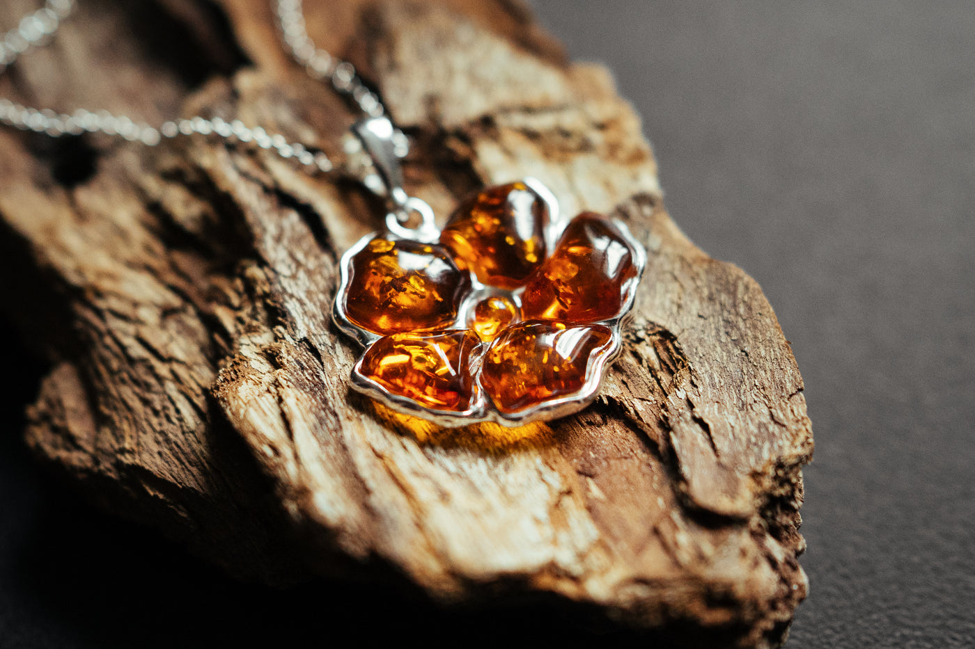 Large flower pendant.
