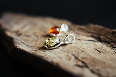 Elegant teardrop pendant