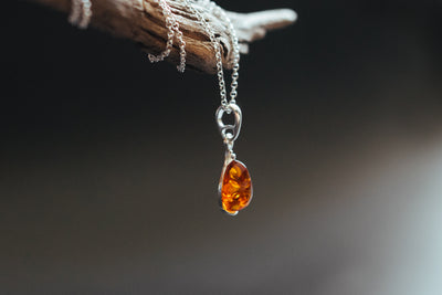 Elegant teardrop pendant