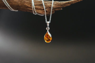 Elegant teardrop pendant