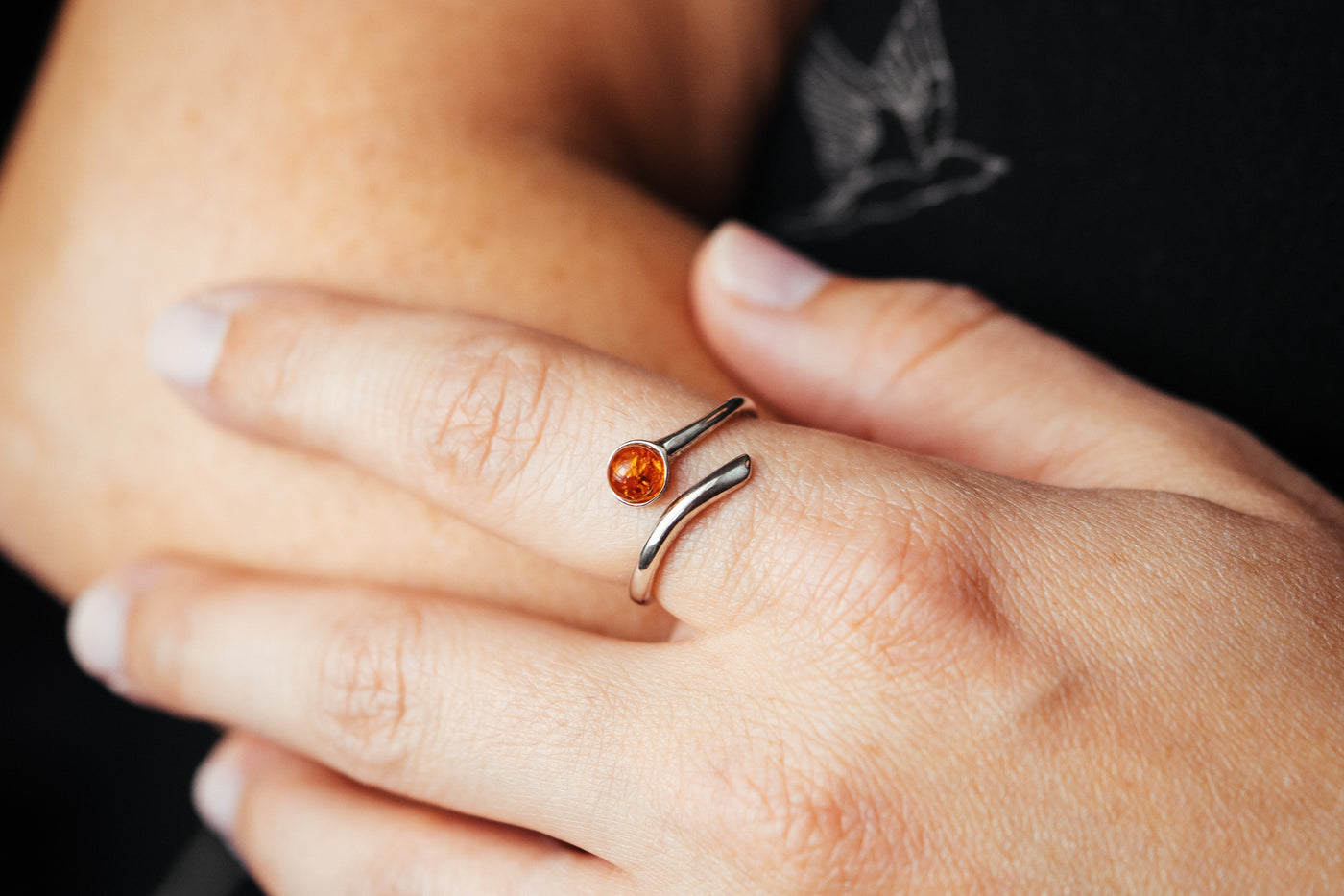 Adjustable Sterling Silver Ring with Natural Amber – Open Minimalist Design