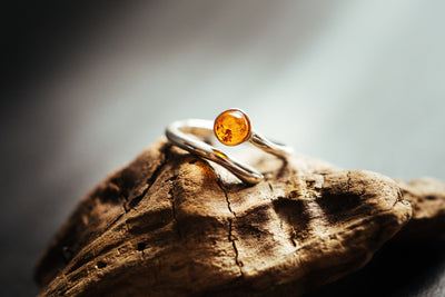 Adjustable Sterling Silver Ring with Natural Amber – Open Minimalist Design